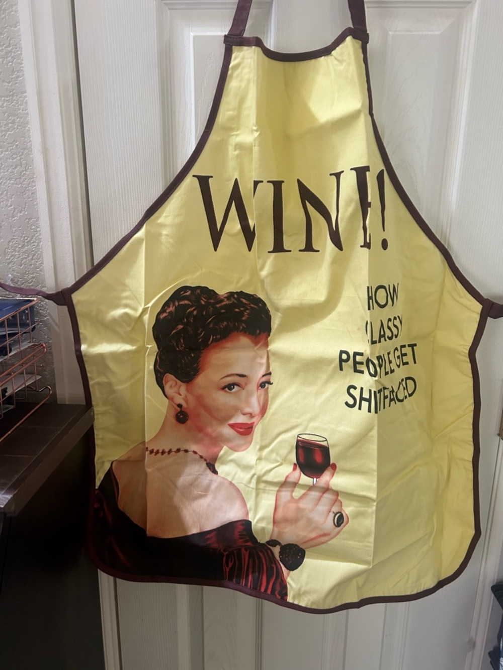Yellow Wine Graphic Kitchen retro Apron with Brown Trim. New w/tags.